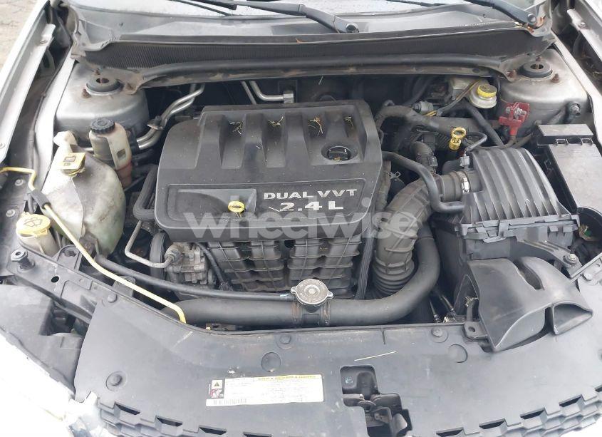 Photo 10 of 2013 Dodge Avenger SE (VIN 1C3CDZAB3DN657944)