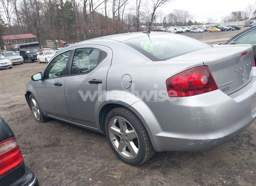 Photo 14 of 2013 Dodge Avenger SE (VIN 1C3CDZAB3DN657944)