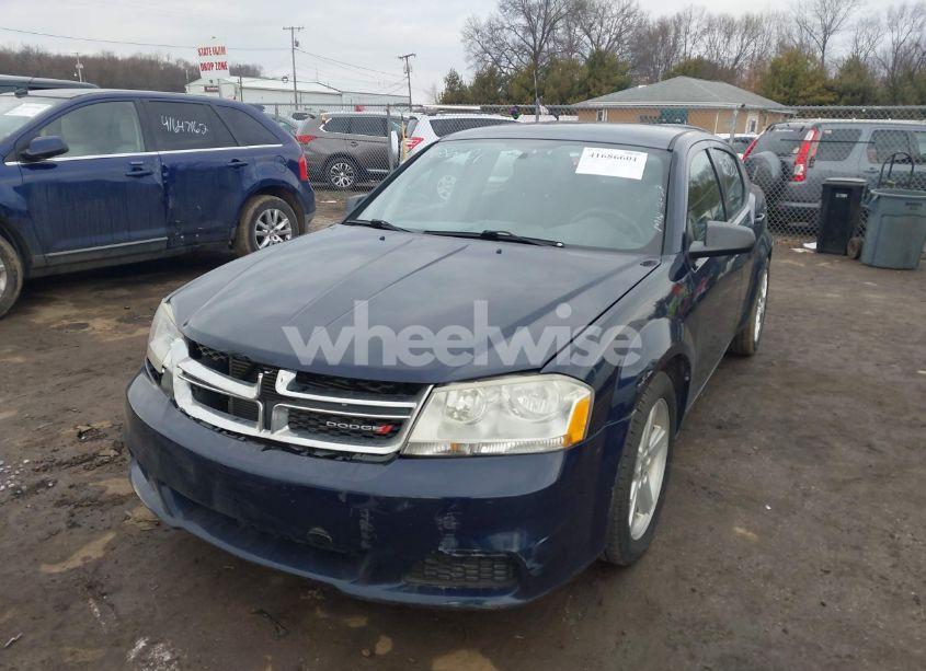 Photo 2 of 2013 Dodge Avenger SE (VIN 1C3CDZAB3DN664912)