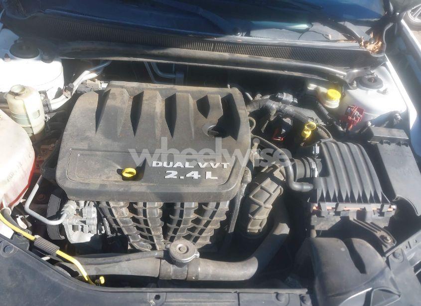 Photo 10 of 2014 Dodge Avenger SE (VIN 1C3CDZAB3EN154254)