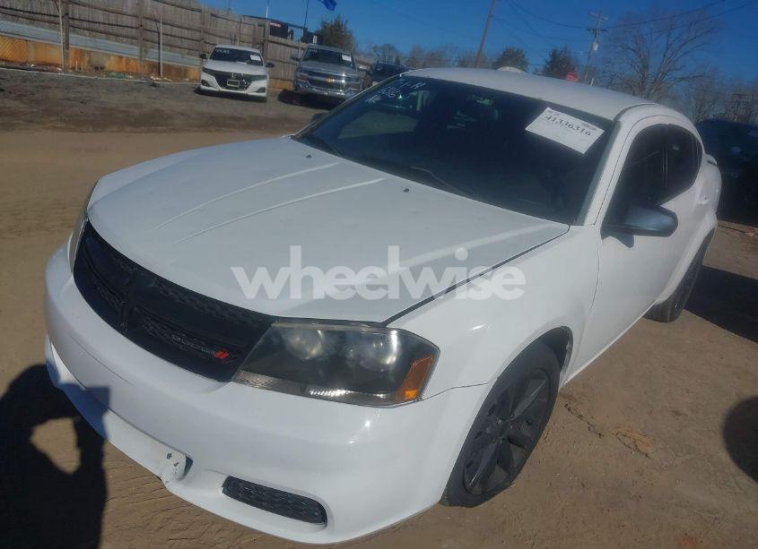 Photo 2 of 2014 Dodge Avenger SE (VIN 1C3CDZAB3EN154254)