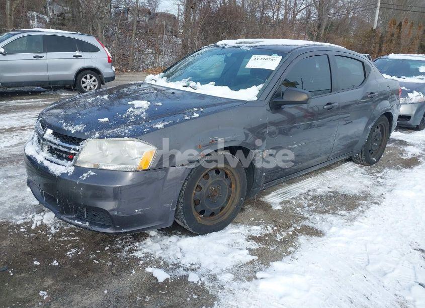 Photo 2 of 2014 Dodge Avenger SE (VIN 1C3CDZAB3EN233665)