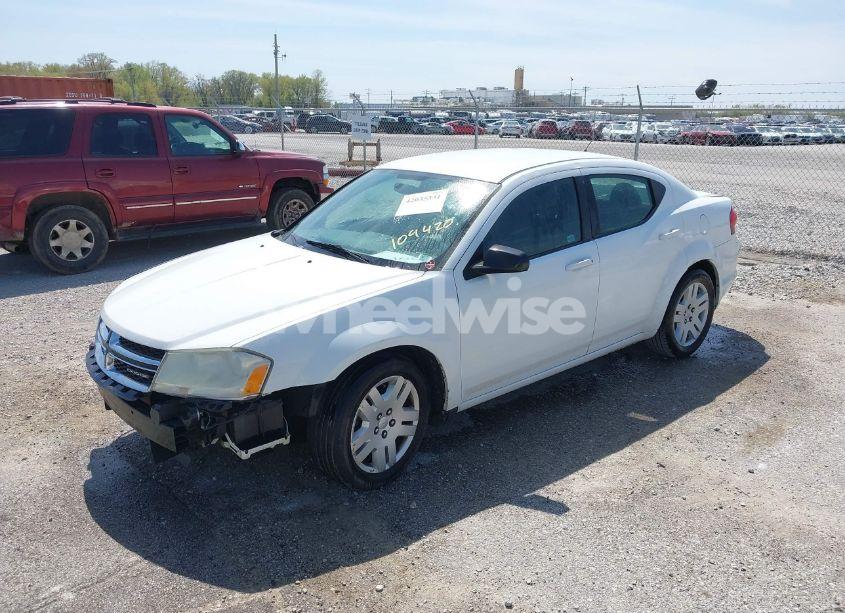 Photo 2 of 2012 Dodge Avenger SE (VIN 1C3CDZAB4CN109420)