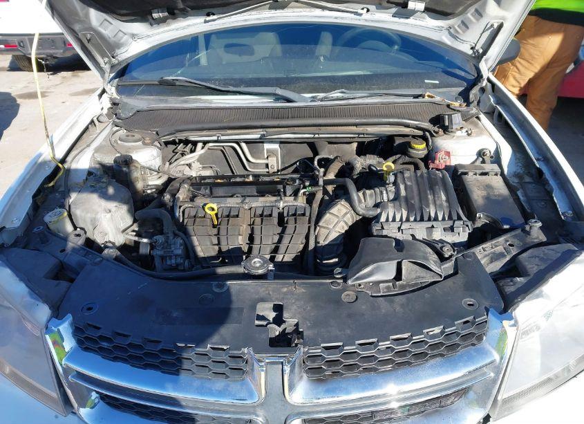 Photo 10 of 2013 Dodge Avenger SE (VIN 1C3CDZAB4DN517014)