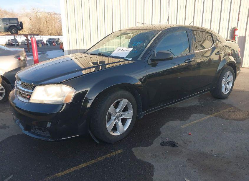 Photo 2 of 2013 Dodge Avenger SE (VIN 1C3CDZAB4DN535643)