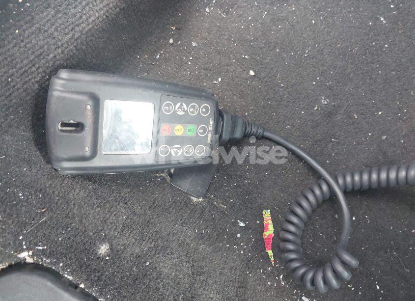 Photo 12 of 2013 Dodge Avenger SE (VIN 1C3CDZAB4DN575933)