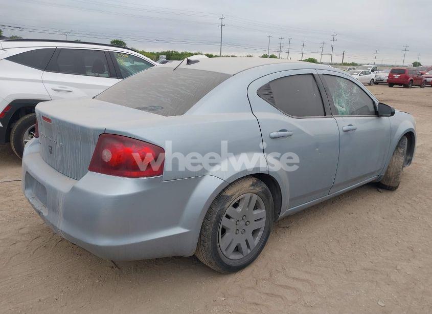 Photo 4 of 2013 Dodge Avenger SE (VIN 1C3CDZAB4DN575933)