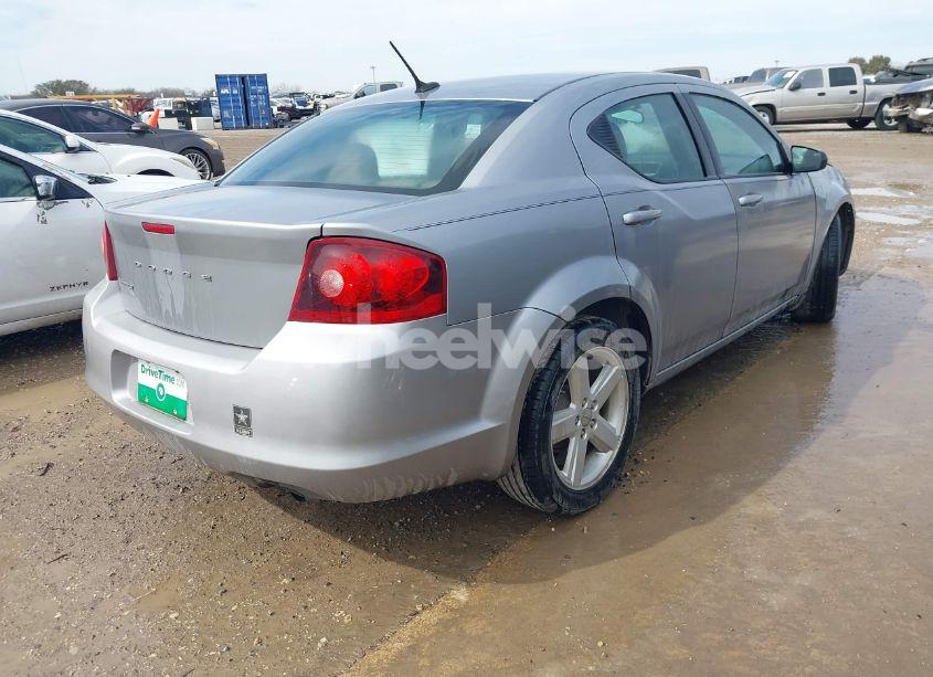 Photo 4 of 2013 Dodge Avenger SE (VIN 1C3CDZAB4DN607182)