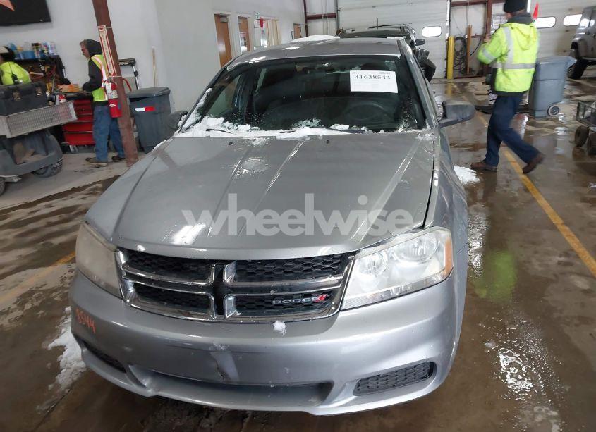 Photo 12 of 2013 Dodge Avenger SE (VIN 1C3CDZAB4DN684294)