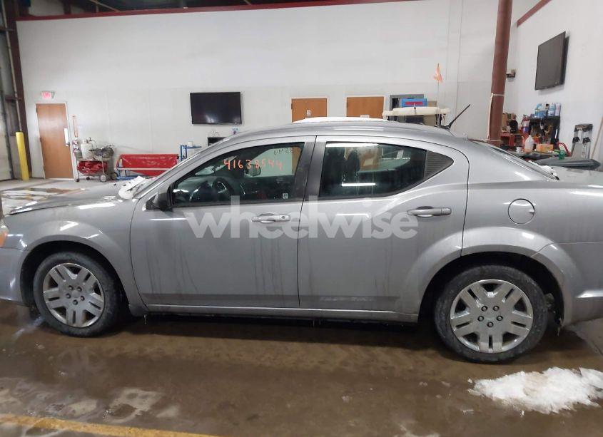 Photo 14 of 2013 Dodge Avenger SE (VIN 1C3CDZAB4DN684294)