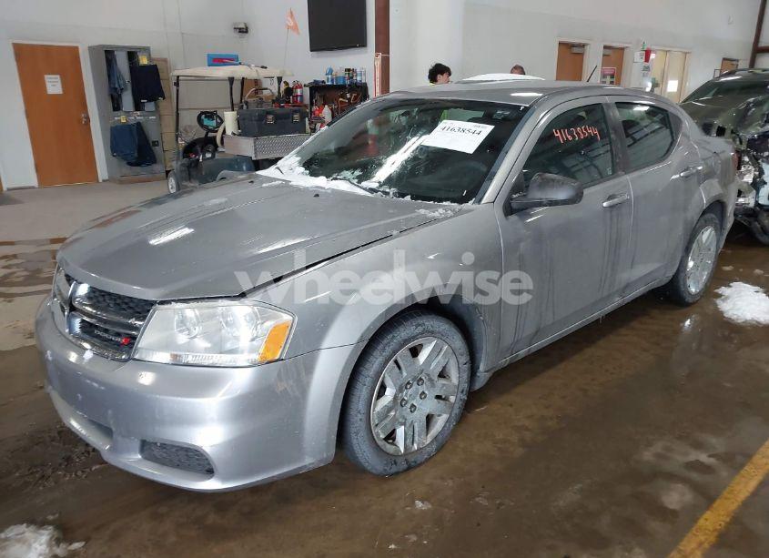 Photo 2 of 2013 Dodge Avenger SE (VIN 1C3CDZAB4DN684294)
