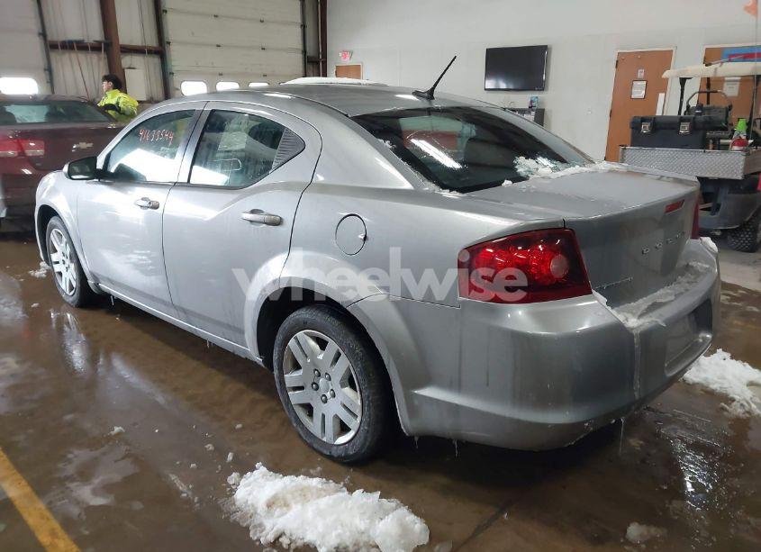 Photo 3 of 2013 Dodge Avenger SE (VIN 1C3CDZAB4DN684294)