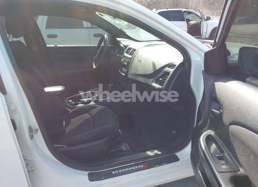 Photo 5 of 2014 Dodge Avenger SE (VIN 1C3CDZAB4EN111381)