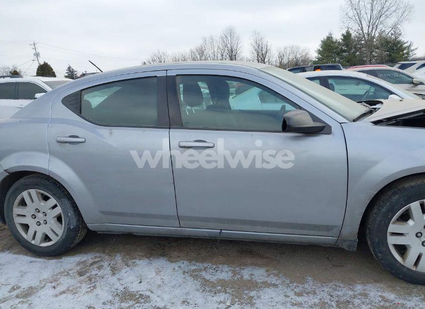 Photo 14 of 2014 Dodge Avenger SE (VIN 1C3CDZAB4EN215076)