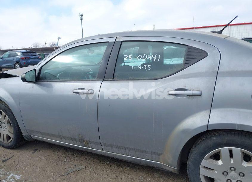 Photo 15 of 2014 Dodge Avenger SE (VIN 1C3CDZAB4EN215076)