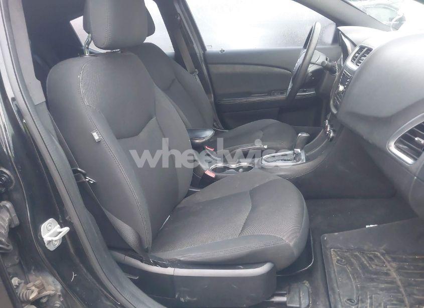 Photo 5 of 2012 Dodge Avenger SE (VIN 1C3CDZAB5CN293962)