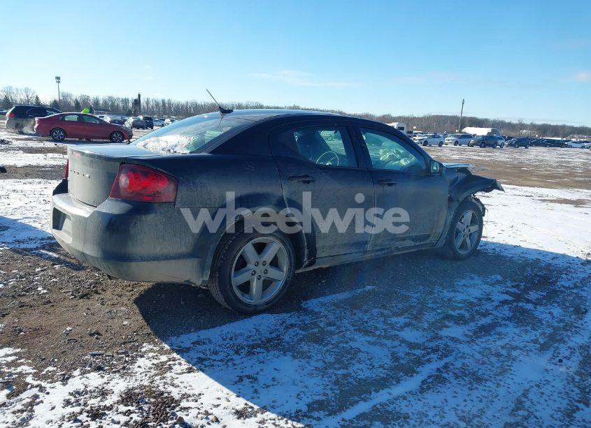Photo 4 of 2013 Dodge Avenger SE (VIN 1C3CDZAB5DN565069)
