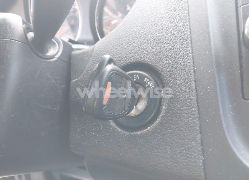 Photo 11 of 2013 Dodge Avenger SE (VIN 1C3CDZAB5DN565301)