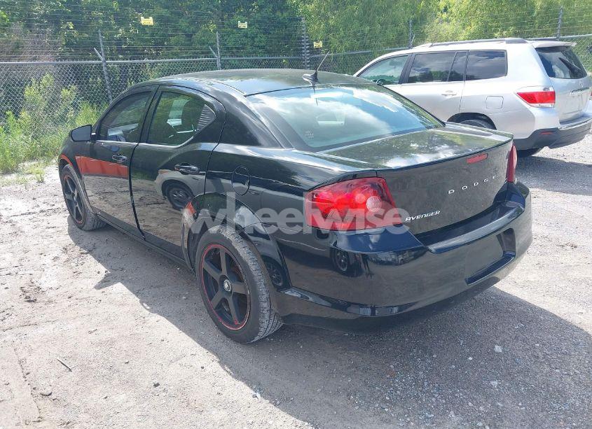 Photo 3 of 2013 Dodge Avenger (VIN 1C3CDZAB5DN587122)