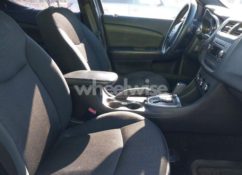 Photo 5 of 2013 Dodge Avenger SE (VIN 1C3CDZAB5DN590067)