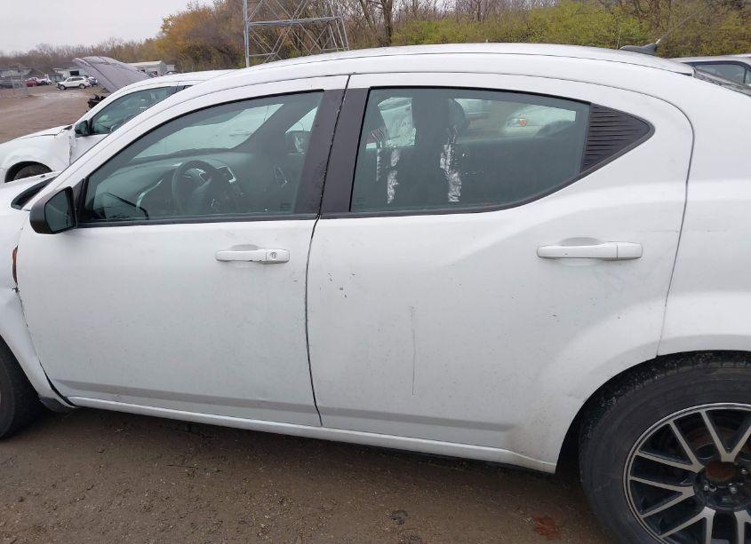 Photo 14 of 2013 Dodge Avenger SE (VIN 1C3CDZAB5DN605148)