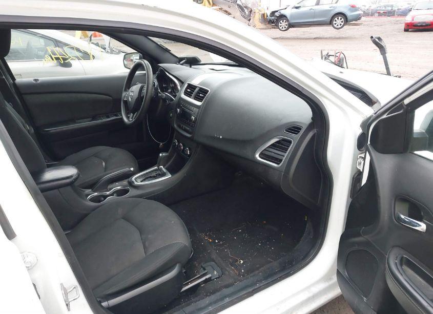 Photo 5 of 2013 Dodge Avenger SE (VIN 1C3CDZAB5DN605148)