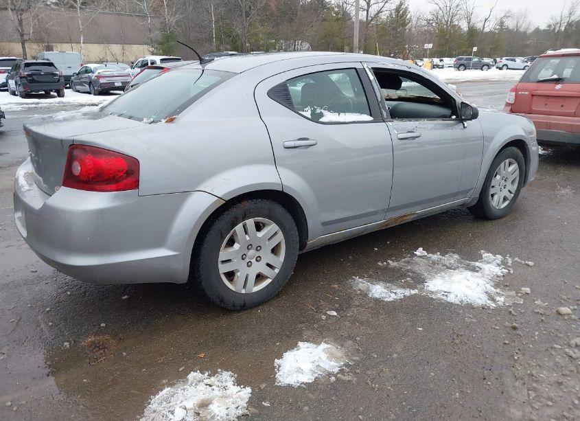 Photo 4 of 2013 Dodge Avenger SE (VIN 1C3CDZAB5DN632172)