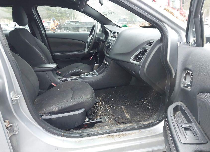 Photo 5 of 2013 Dodge Avenger SE (VIN 1C3CDZAB5DN632172)