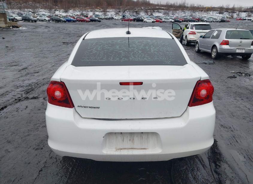 Photo 16 of 2013 Dodge Avenger SE (VIN 1C3CDZAB5DN646122)
