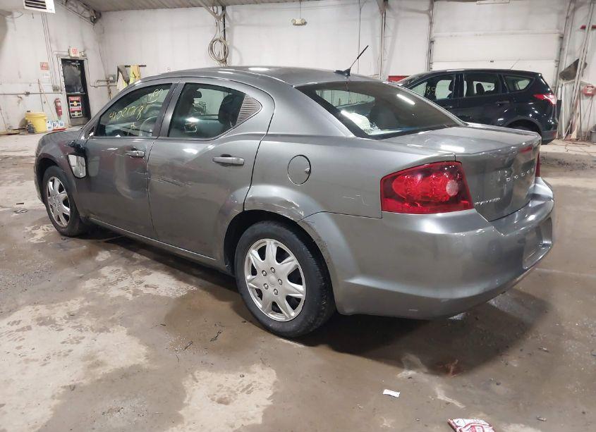 Photo 3 of 2013 Dodge Avenger SE (VIN 1C3CDZAB5DN677127)