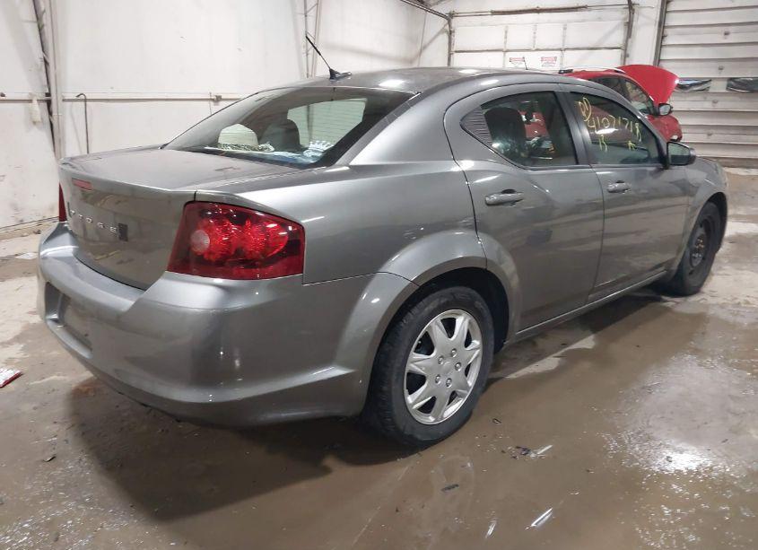 Photo 4 of 2013 Dodge Avenger SE (VIN 1C3CDZAB5DN677127)