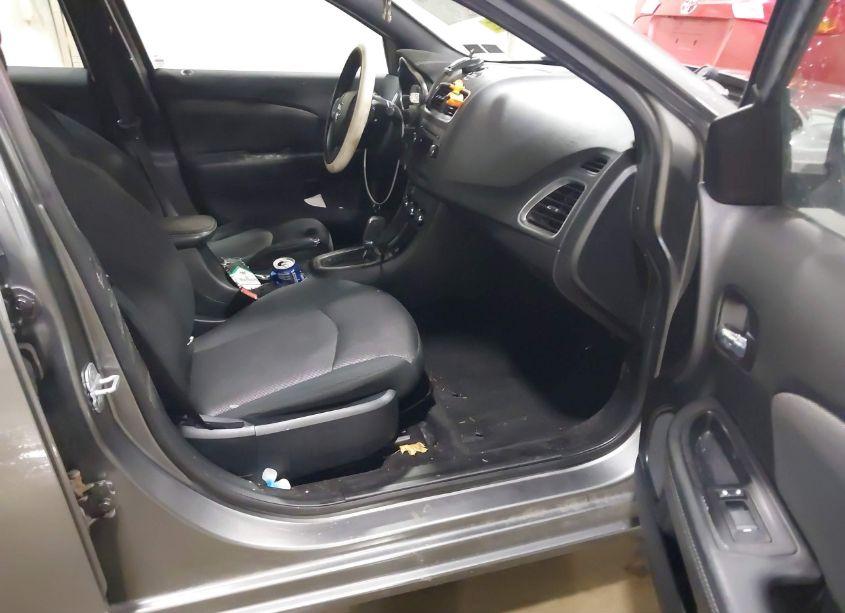 Photo 5 of 2013 Dodge Avenger SE (VIN 1C3CDZAB5DN677127)