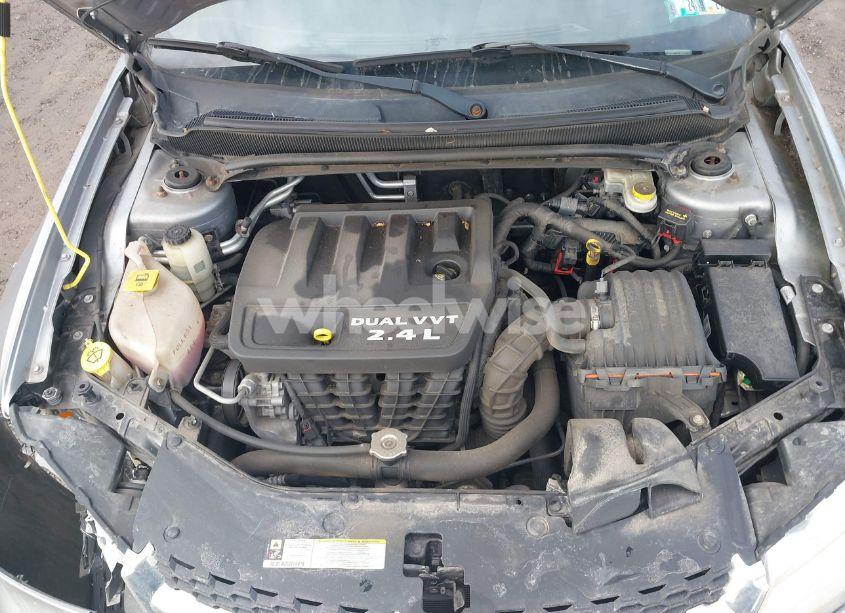 Photo 10 of 2013 Dodge Avenger SE (VIN 1C3CDZAB5DN702690)