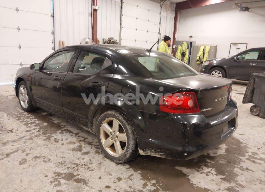 Photo 3 of 2013 Dodge Avenger SE (VIN 1C3CDZAB5DN712488)