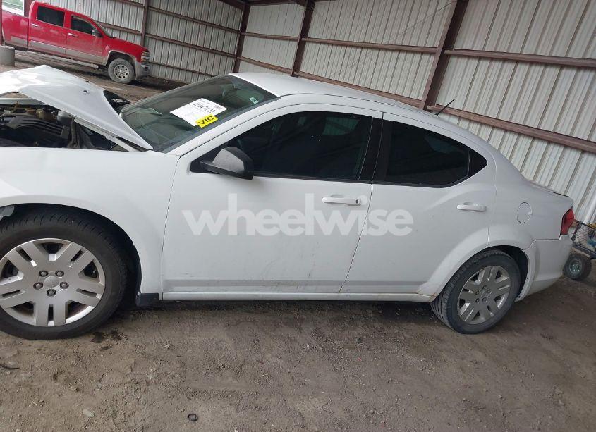 Photo 14 of 2013 Dodge Avenger SE (VIN 1C3CDZAB5DN741893)