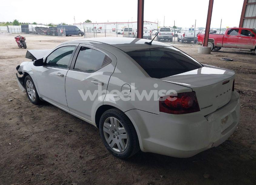 Photo 3 of 2013 Dodge Avenger SE (VIN 1C3CDZAB5DN741893)