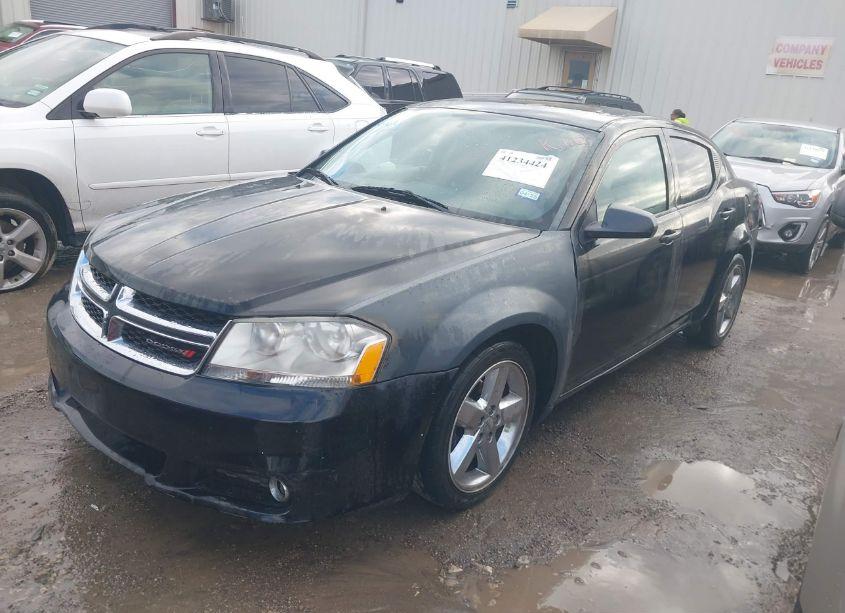 Photo 2 of 2013 Dodge Avenger SE (VIN 1C3CDZAB5DN770892)
