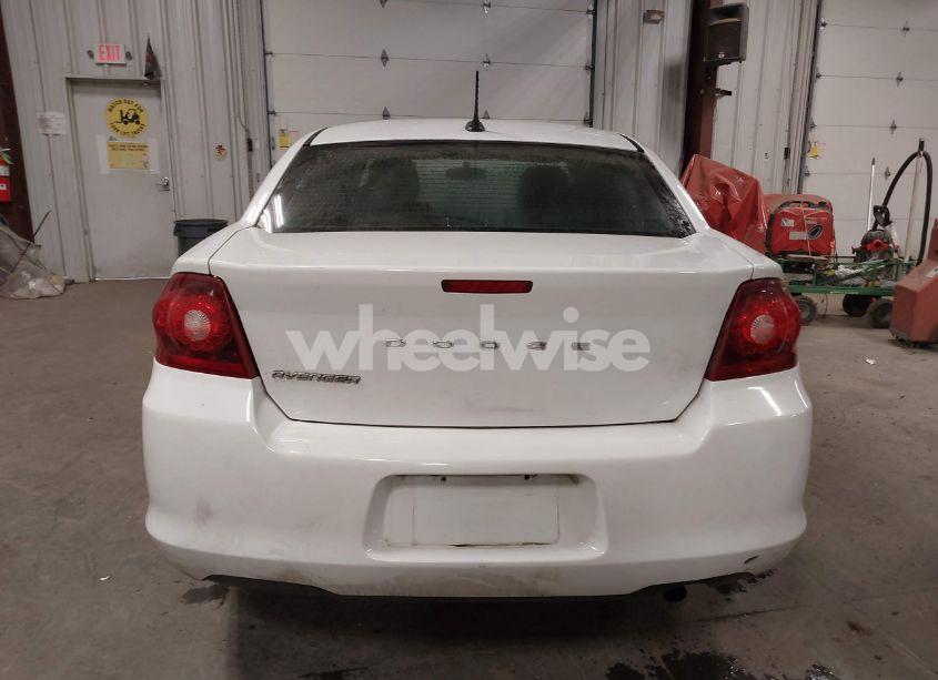 Photo 16 of 2014 Dodge Avenger SE (VIN 1C3CDZAB5EN115942)
