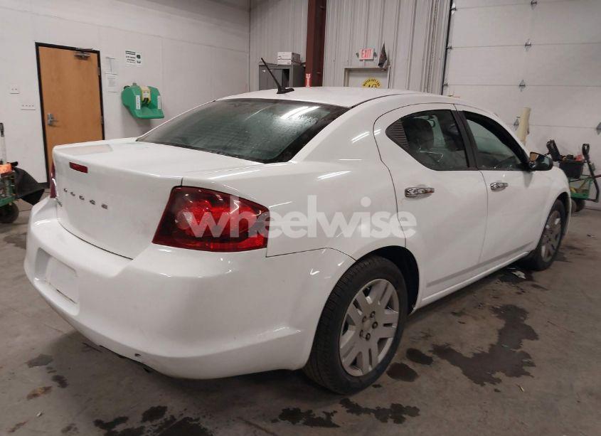 Photo 4 of 2014 Dodge Avenger SE (VIN 1C3CDZAB5EN115942)
