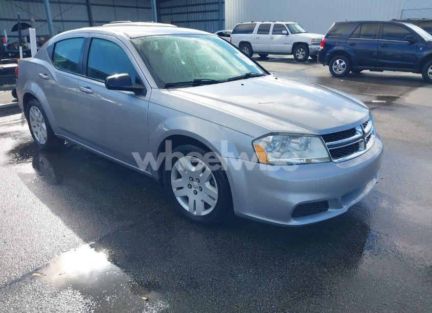 2014 Dodge Avenger SE (VIN 1C3CDZAB5EN153784) main photo