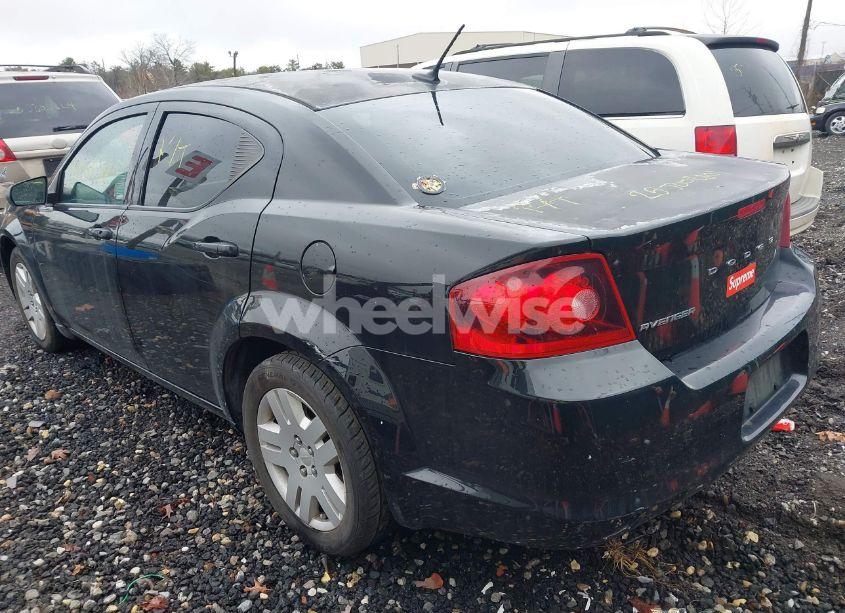 Photo 3 of 2014 Dodge Avenger SE (VIN 1C3CDZAB5EN155650)