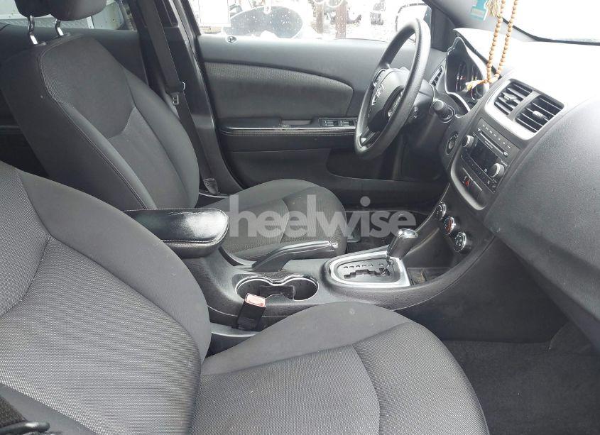 Photo 5 of 2014 Dodge Avenger SE (VIN 1C3CDZAB5EN155650)