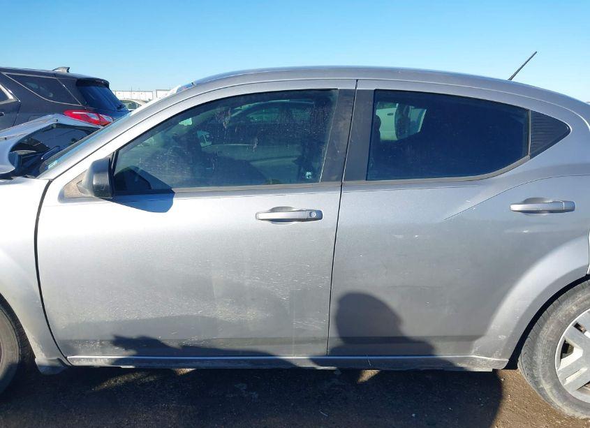 Photo 15 of 2014 Dodge Avenger SE (VIN 1C3CDZAB5EN160749)