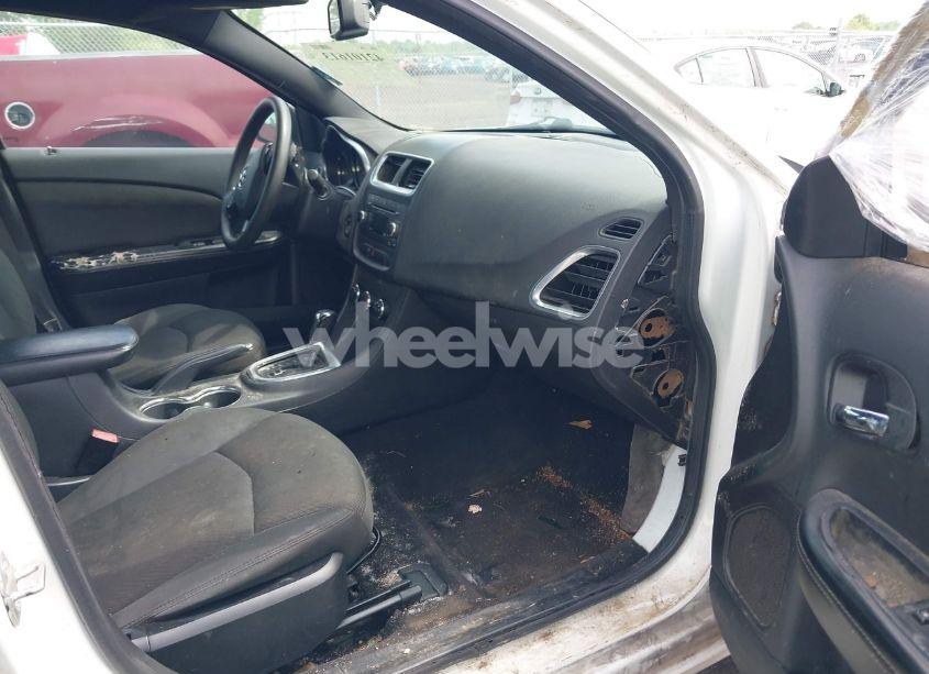 Photo 5 of 2014 Dodge Avenger SE (VIN 1C3CDZAB5EN189197)