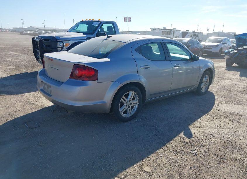 Photo 4 of 2014 Dodge Avenger SE (VIN 1C3CDZAB5EN235594)