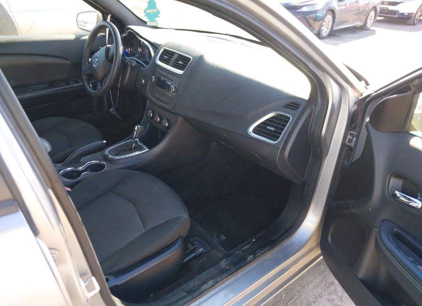 Photo 5 of 2014 Dodge Avenger SE (VIN 1C3CDZAB5EN235594)