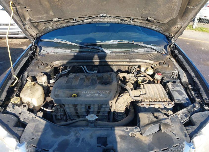 Photo 10 of 2013 Dodge Avenger SE (VIN 1C3CDZAB6DN567154)