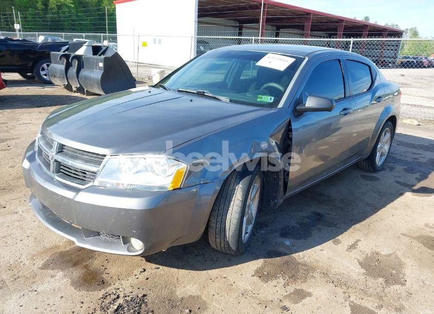Photo 2 of 2013 Dodge Avenger SE (VIN 1C3CDZAB6DN771209)