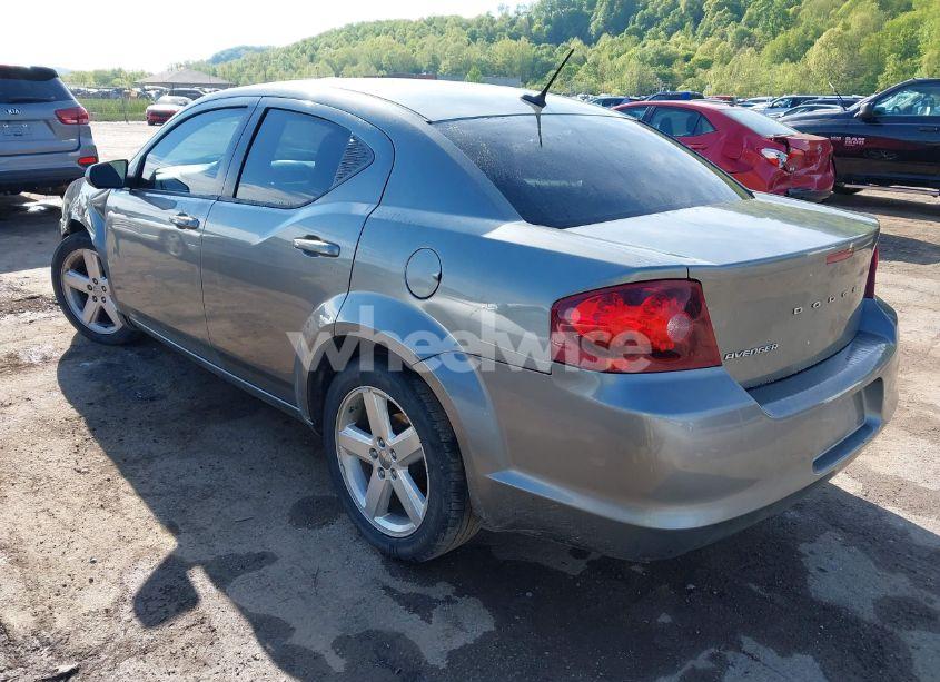 Photo 3 of 2013 Dodge Avenger SE (VIN 1C3CDZAB6DN771209)