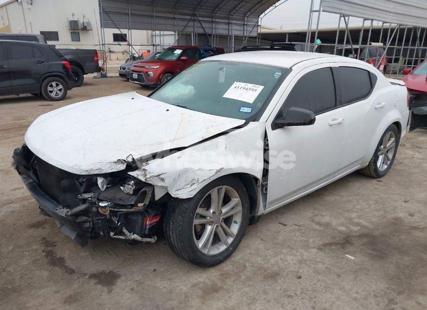 Photo 2 of 2014 Dodge Avenger SE (VIN 1C3CDZAB6EN130319)